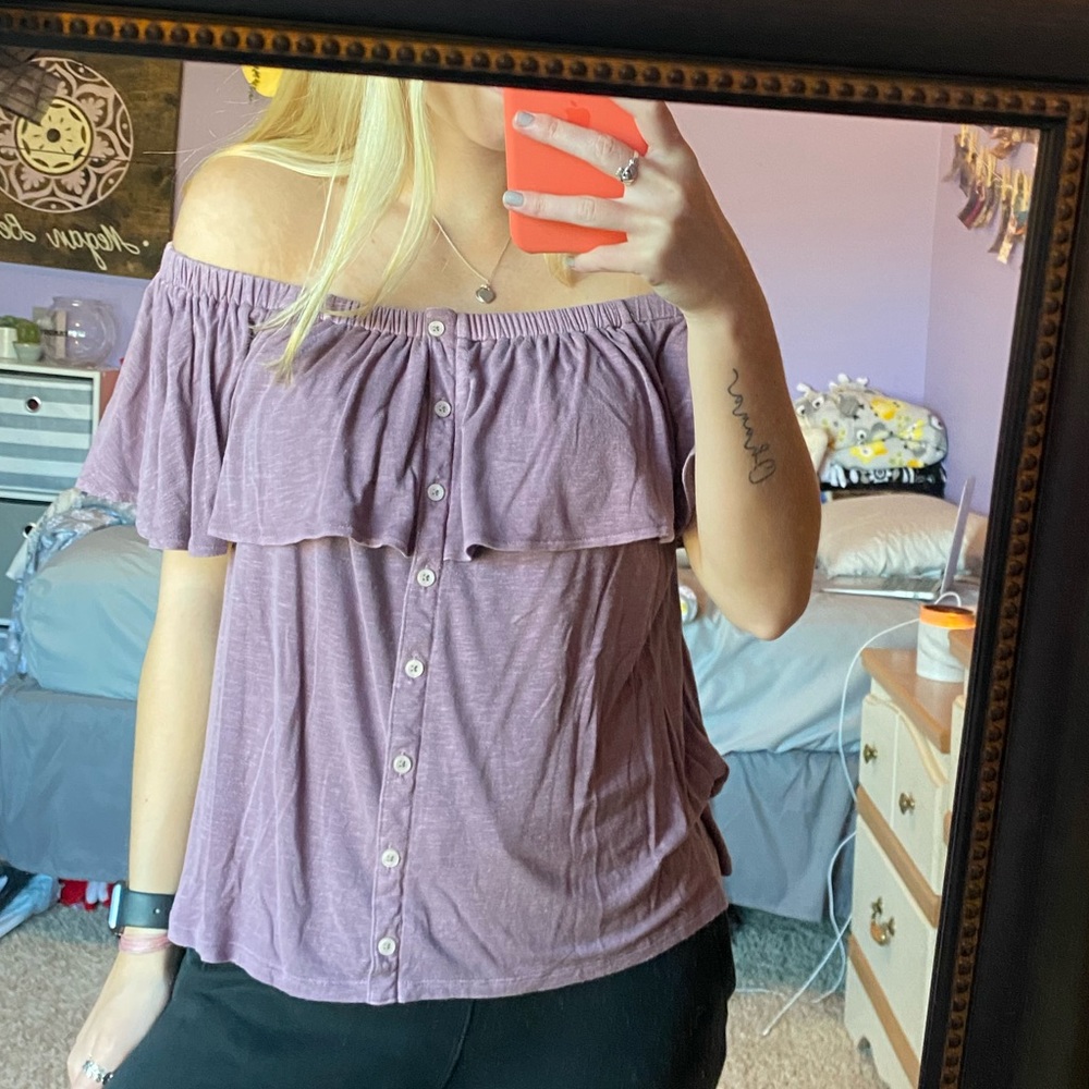 American Eagle top